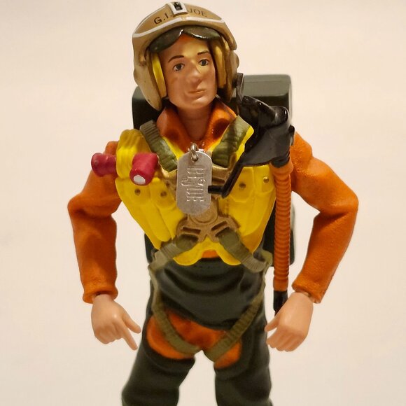 2001 Hallmark Keepsake G.I. Joe Fighter Pilot ornament - Picture 8 of 13